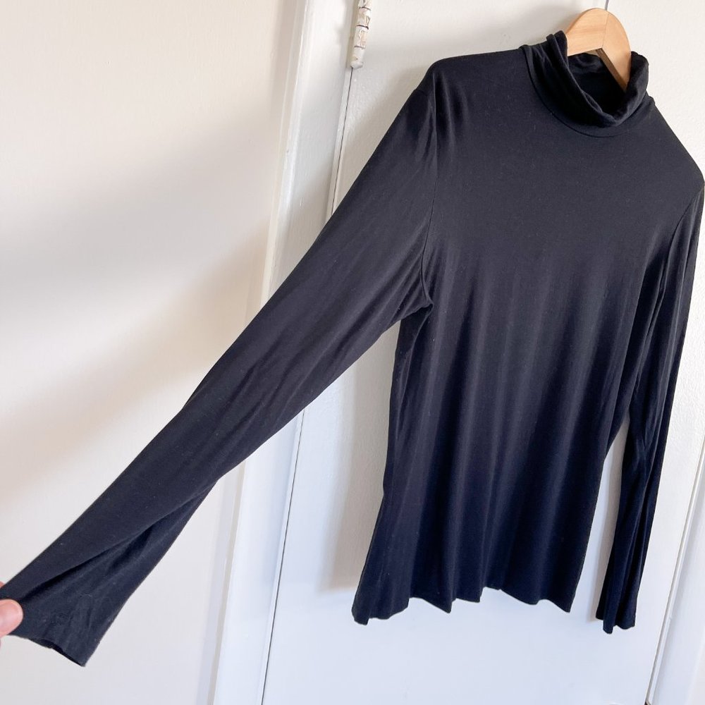 Herou Turtleneck Shirt - Picture 6 of 8